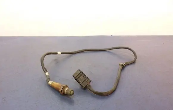 BMW 5 G30 G31 G38 Lambda probe sensor 8650474