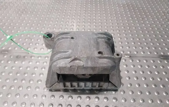 Volkswagen PASSAT B6 Engine mount vacuum valve 1K0199262L
