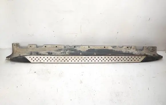 BMW X5 E70 Sill 7163556 51777163556