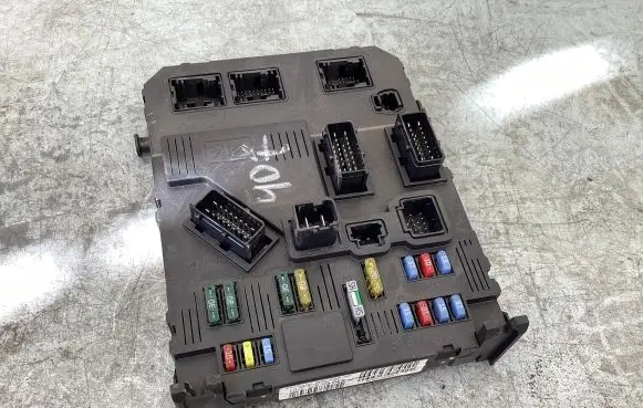 Peugeot 407 Comfort/convenience module 9655708380 S120104700L BSIS0200