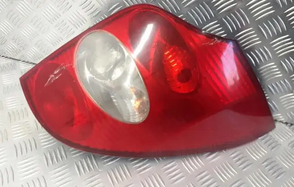 Renault Laguna II Rear/tail lights 8200002472