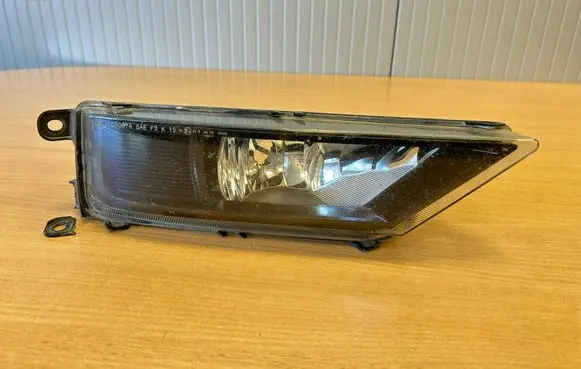 Volkswagen Tiguan Front fog light 5NA941700B 10472080000