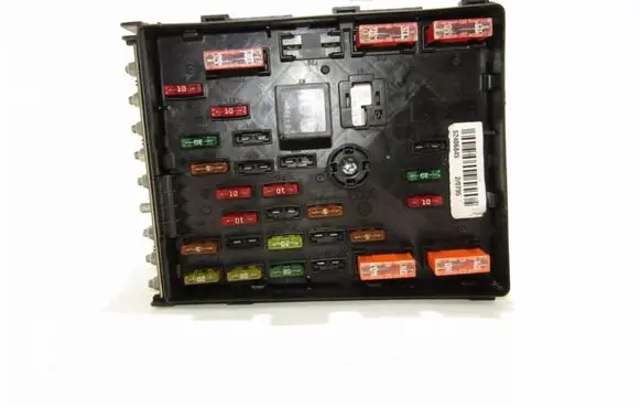 Volkswagen PASSAT B6 Fuse module 3C0937125