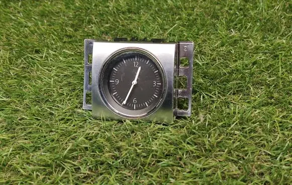 Volkswagen PASSAT B7 Clock 3AA919204A