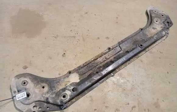 Peugeot Expert Radiator mount bracket 
