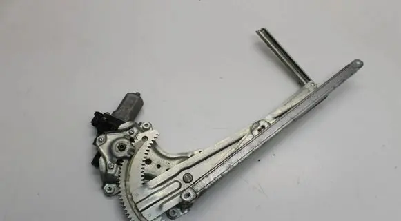 Mitsubishi Outlander Front door window regulator with motor 