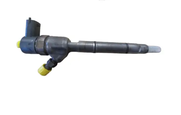 Hyundai Matrix Fuel injector 338002A400