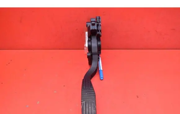 Chevrolet Captiva Accelerator throttle pedal 96625893