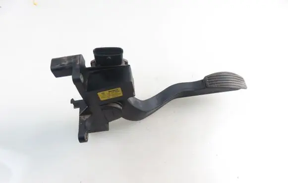 Iveco Daily 3rd gen Accelerator throttle pedal 504061734 0281002632