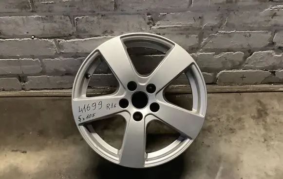 R16 alloy rim