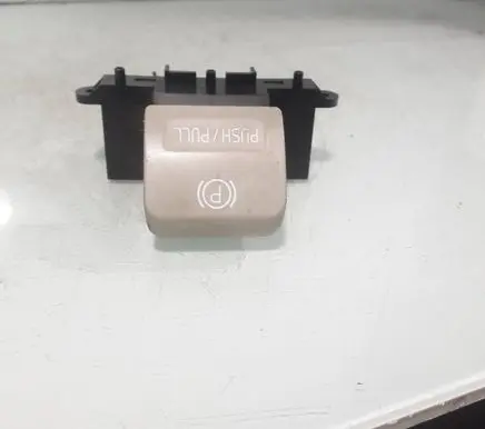 Volvo S80 Hand parking brake switch 30773540