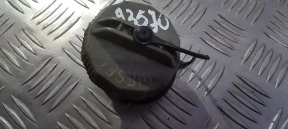 Mazda 323 F Fuel tank filler cap 