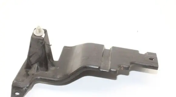 Mitsubishi Outlander Intercooler air guide/duct channel 6400D922