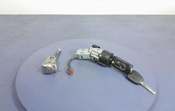 Citroen C3 Ignition lock N0503451