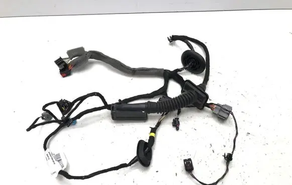 Volvo XC40 Front door wiring loom/harness boot 32375409