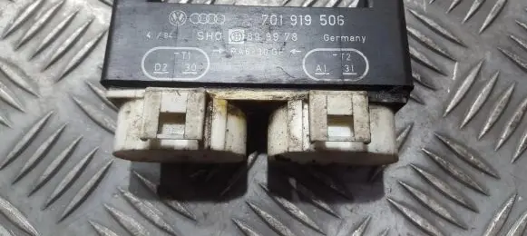 Volkswagen Transporter - Caravelle T4 Coolant fan relay 701919506 899978