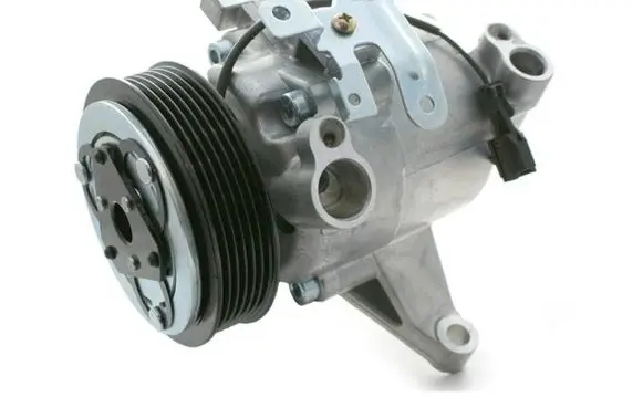 Subaru Impreza IV Air conditioning (A/C) compressor (pump) 73111FJ010 73111FL050 Z0014247A