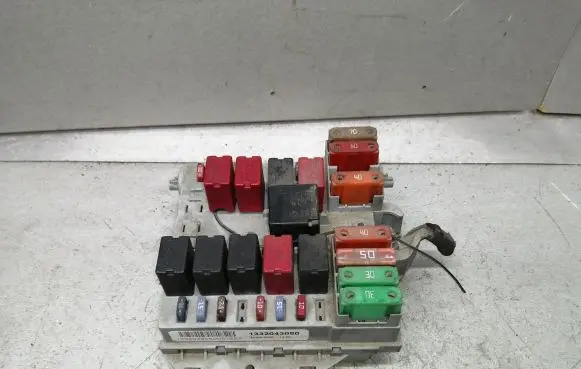 Fiat Ducato Fuse module 1332043080