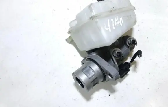 Skoda Fabia Mk3 (NJ) Master brake cylinder 1k0945459a 5n0945459a