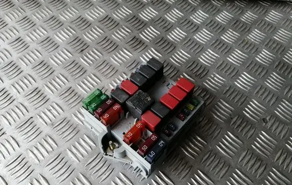 Fiat Ducato Fuse module 1332043080 57657