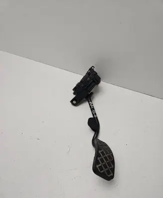 Audi A4 S4 B7 8E 8H Accelerator throttle pedal 8E2721523J
