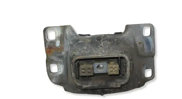 Volvo C30 Engine mount bracket 