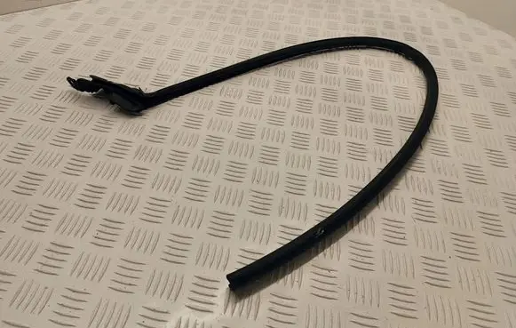 Opel Vivaro Rubber seal front door (on door)