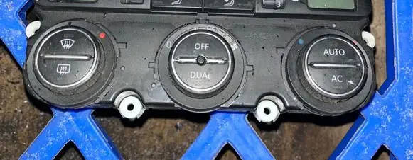 Volkswagen Tiguan Climate control unit