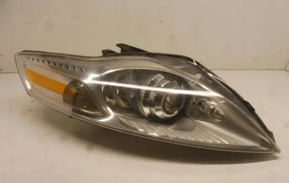Ford Mondeo MK IV Headlight/headlamp