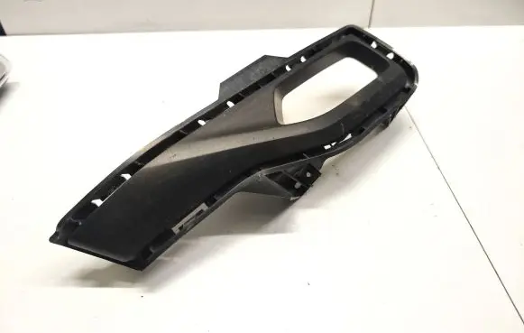 Nissan Leaf II (ZE1) Fog light bracket 622565SK0B