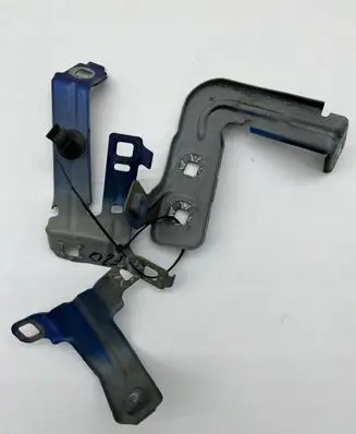 BMW 1 F20 F21 Fender mounting bracket