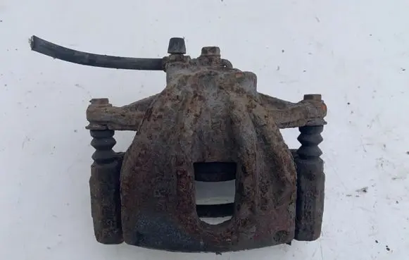 Toyota Corolla Verso AR10 Front brake caliper
