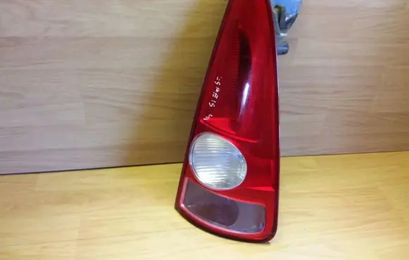 Renault Espace - Grand espace IV Rear/tail lights 8200027152