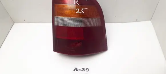 Ford Mondeo MK I Rear/tail lights 93BG13N004