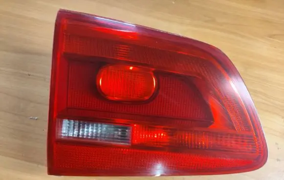 Volkswagen Touran II Tailgate rear/tail lights 176443