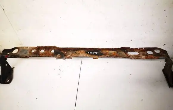 Ford Focus Radiator mount bracket 