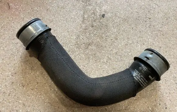Porsche 911 991 Engine coolant pipe/hose 9P1121642