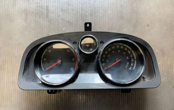 Opel Antara Speedometer (instrument cluster) 96673664 070605 00034552