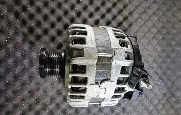 Renault Megane IV Generator/alternator