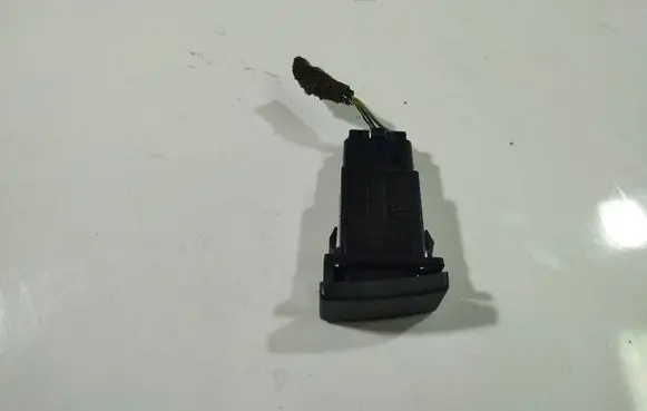 Toyota Avensis T250 Hazard light switch TR9503