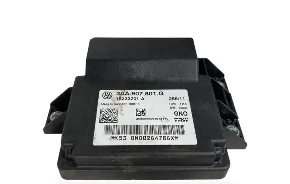 Volkswagen PASSAT CC Hand brake control module 3AA907801G