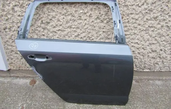 Skoda Octavia Mk3 (5E) Rear door 5E9833312