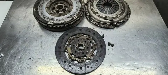 Volkswagen Caddy Clutch set kit 03G141025H
