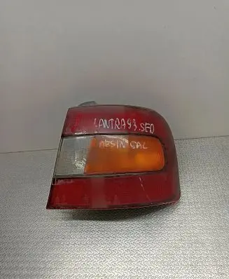 Hyundai Lantra I Rear/tail lights 7R011110 011110
