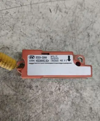 Hyundai Santa Fe Airbag deployment crash/impact sensor 9592026000