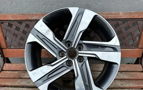 KIA Sorento R19 alloy rim 