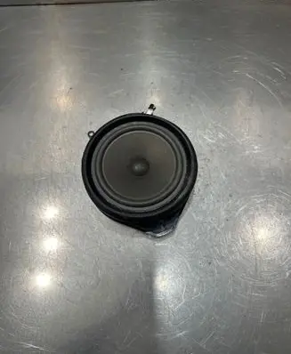 Audi A4 S4 B7 8E 8H Front door speaker 8E0035411 2495126