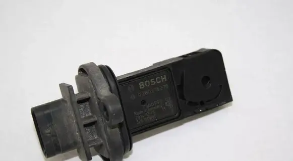 BMW 5 E60 E61 Mass air flow meter 7566990