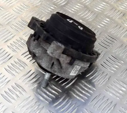 BMW 4 F36 Gran coupe Engine mount bracket 6787658
