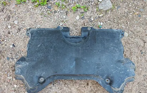 Mercedes-Benz E W212 Engine splash shield/under tray